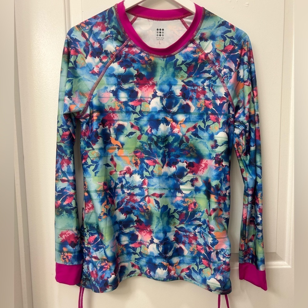 Title nine L Rashguard Swim Top Cinched Sides Long Sleeve Beach Pool Athletic